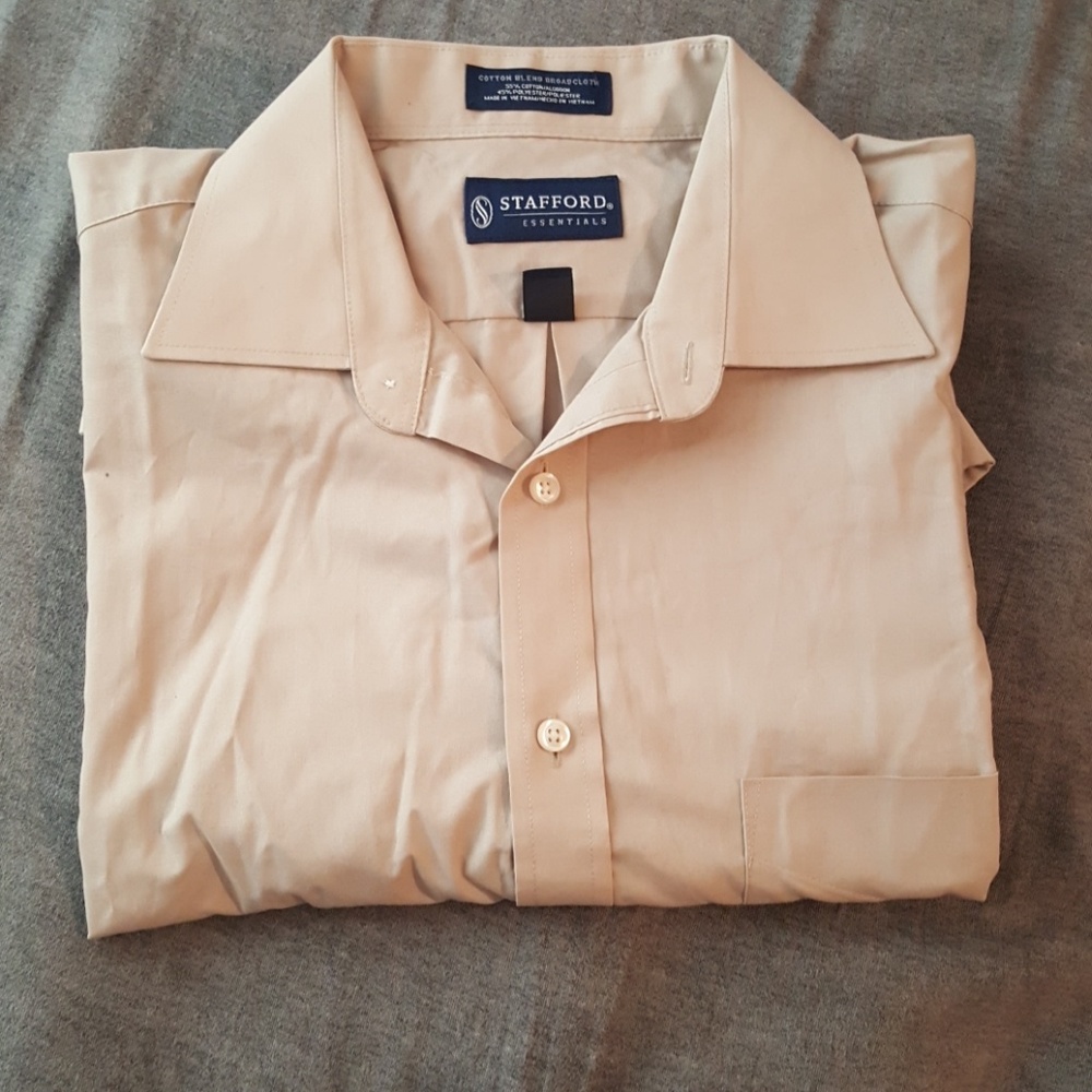 Stafford Men's Tan Dress Shirt size M-L